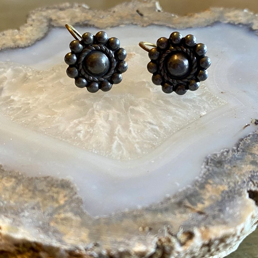 1950s dark flower clip-on earrings